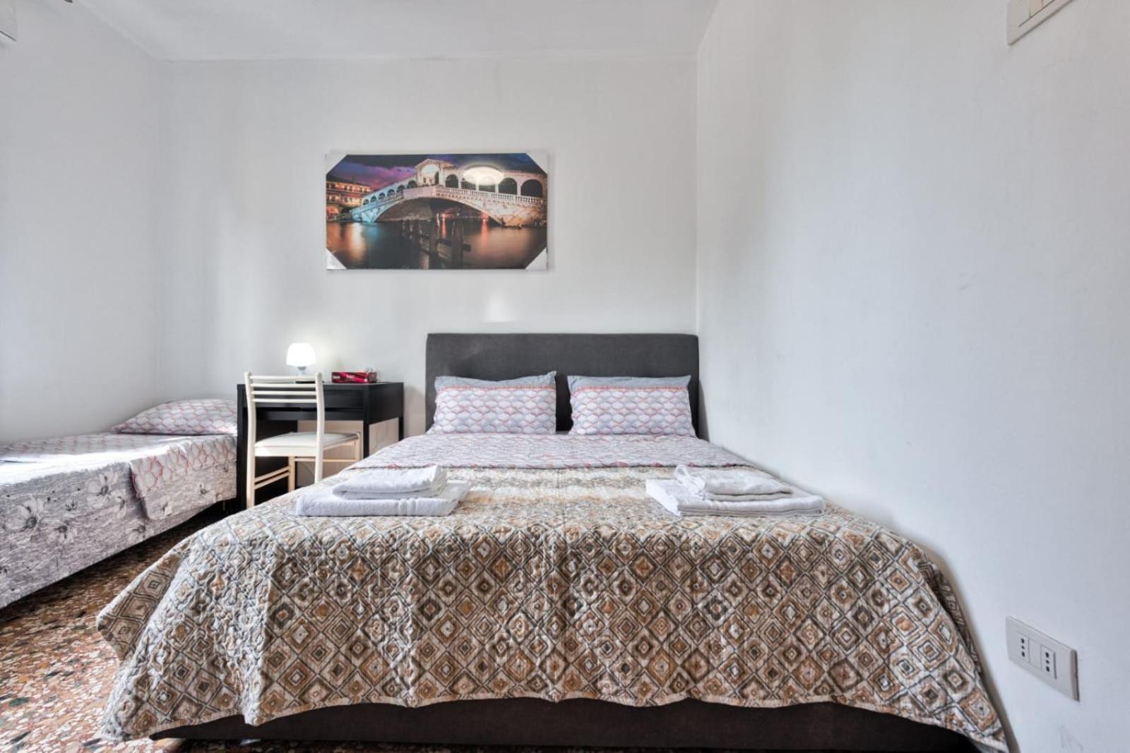 Cozy Best Apartment In City With Free Parking Marghera Esterno foto